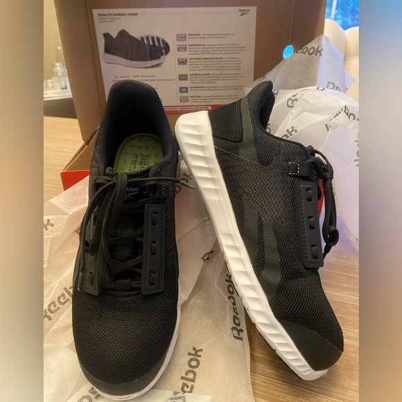 Reebok Shoes - WOMAN’s Size 7 1/2 REEBOK SUBLITE LEGEND WORK SHOES! These look brand NEW!